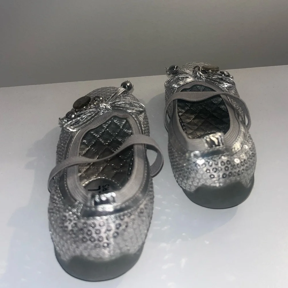 Girls/toddler/baby/infant Michael Kors, dress shoes, size 6, silver​